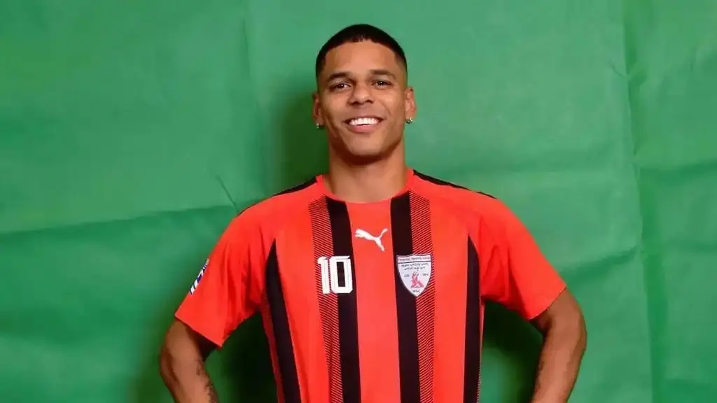 الفيصلي يعزز صفوفه بالتعاقد مع المهاجم البرازيلي كلاوديو مارادونا الجديد (إكس) الفيصلي يعزز صفوفه بالتعاقد مع المهاجم البرازيلي كلاوديو مارادونا الجديد (إكس)