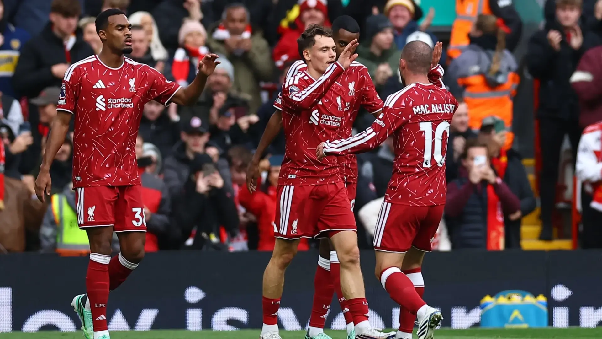 ليفربول يفوز على برايتون في أنفيلد (رويترز) ليفربول يفوز على برايتون في أنفيلد (رويترز)