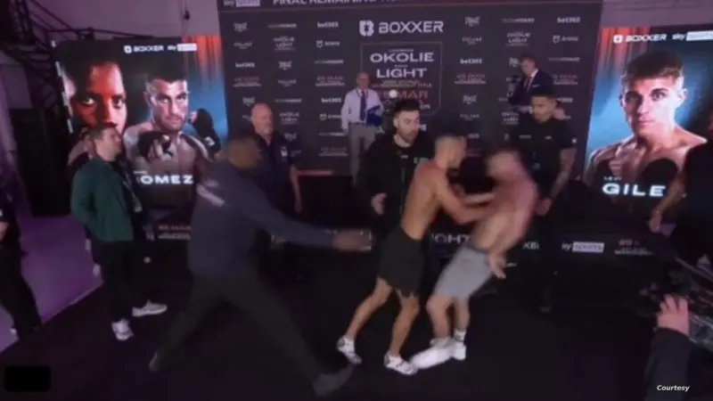 فيديو - ملاكم مصريّ يدفع ملاكما إسرائيليا.. ما القصة؟