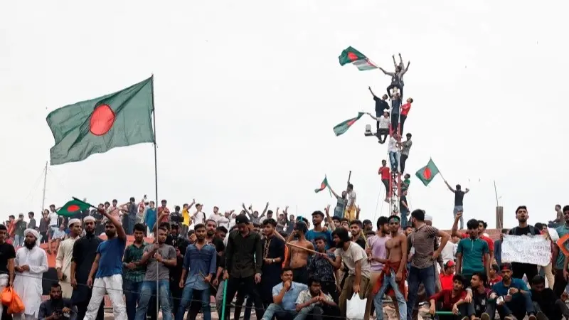 توتر سياسي في بنغلادش قبل حكم مرتقب بإدانة رئيسة الوزراء المخلوعة