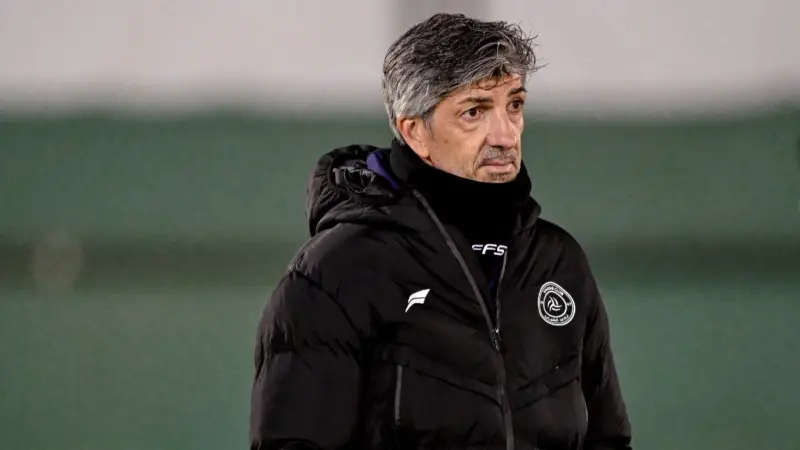 دوري روشن السعودي - الشباب ينفصل بالتراضي عن مدربه ألغواسيل