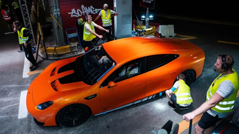 أكبر حملة إطلاق في تاريخ مرسيدس.. تفاصيل موديلات 2026