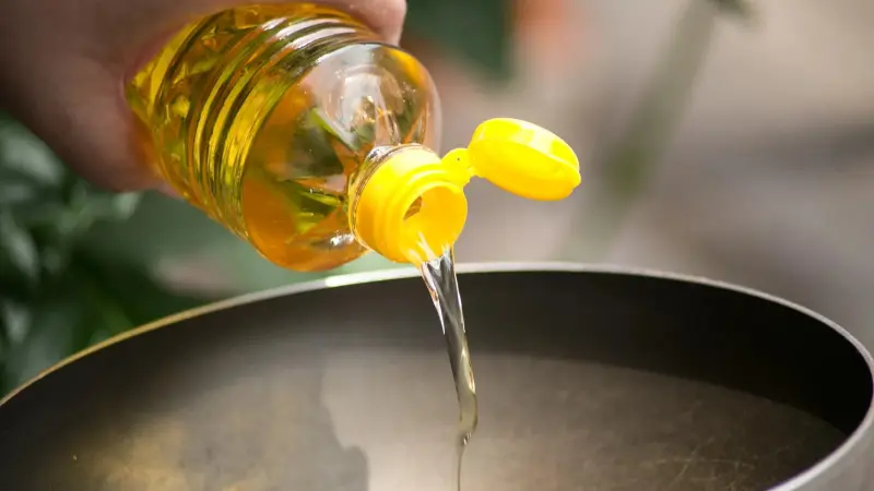 ما علاقة زيت الصويا بانتشار السمنة؟ دراسة جديدة تكشف