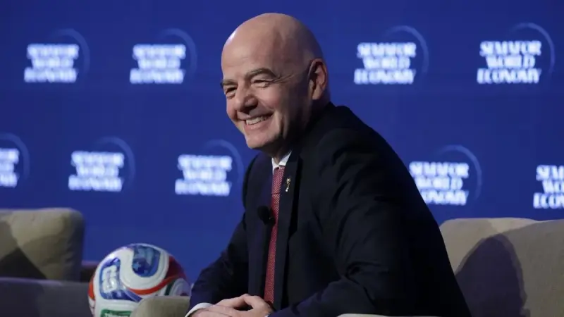 رئيس "فيفا" يكرر التأكيدات: إيران ستخوض كأس العالم 2026