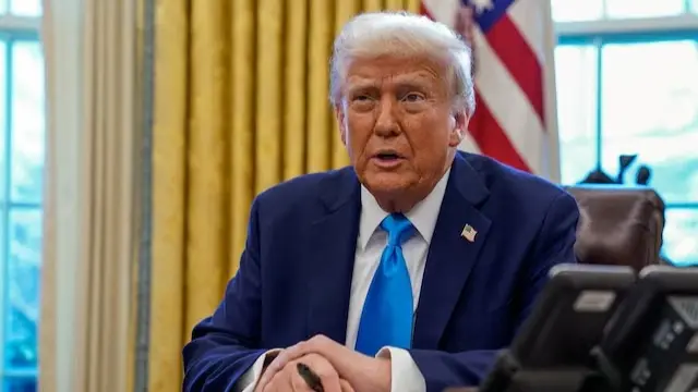 ترامب يكثّف الضغط على الديمقراطيين بشأن الإغلاق الحكومي