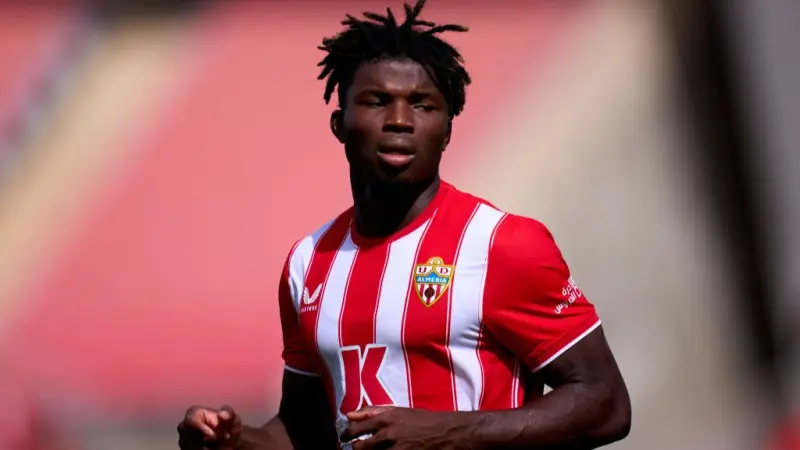 صفقة من الدوري الإسباني تقرّب مانشستر يونايتد من هدفه الهجومي في إيطاليا