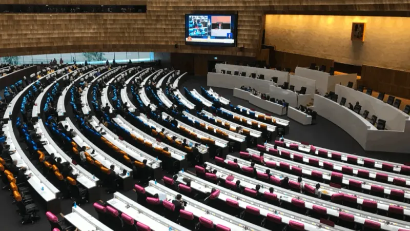 برلمان تايلاند ينتخب رئيسا جديدا للوزراء والأسبق ينهي حياة المنفى بالسجن