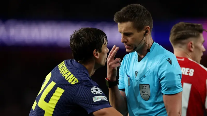 صافرة ألمانية.. قلق فرنسي بعد الإعلان عن حكم نهائي دوري أبطال أوروبا