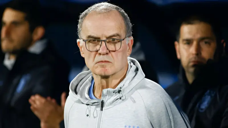 مارسيلو بييلسا يواصل جنونه في تشكيلة أوروغواي قبل كوبا أميركا 2024