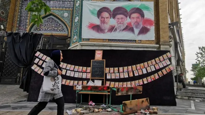 تقرير: انقسام بين الجيش الإسرائيلي والموساد بشأن إسقاط النظام الإيراني