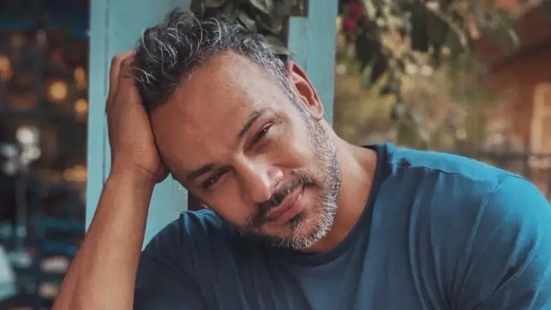 وفاة والدة محمد عطية.. الفنان يعلن رحيلها بكلمات مؤثرة