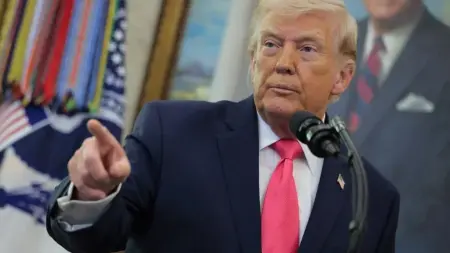 related_news_inside_blogsترامب يهدد بسجن صحفي سرب خبر إنقاذ طيار أميركي في إيران