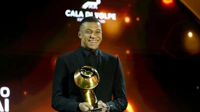 فيديو - مبابي خارج فرنسا.. قال كل شيء عن مسيرته ما عدا وجهته المقبلة