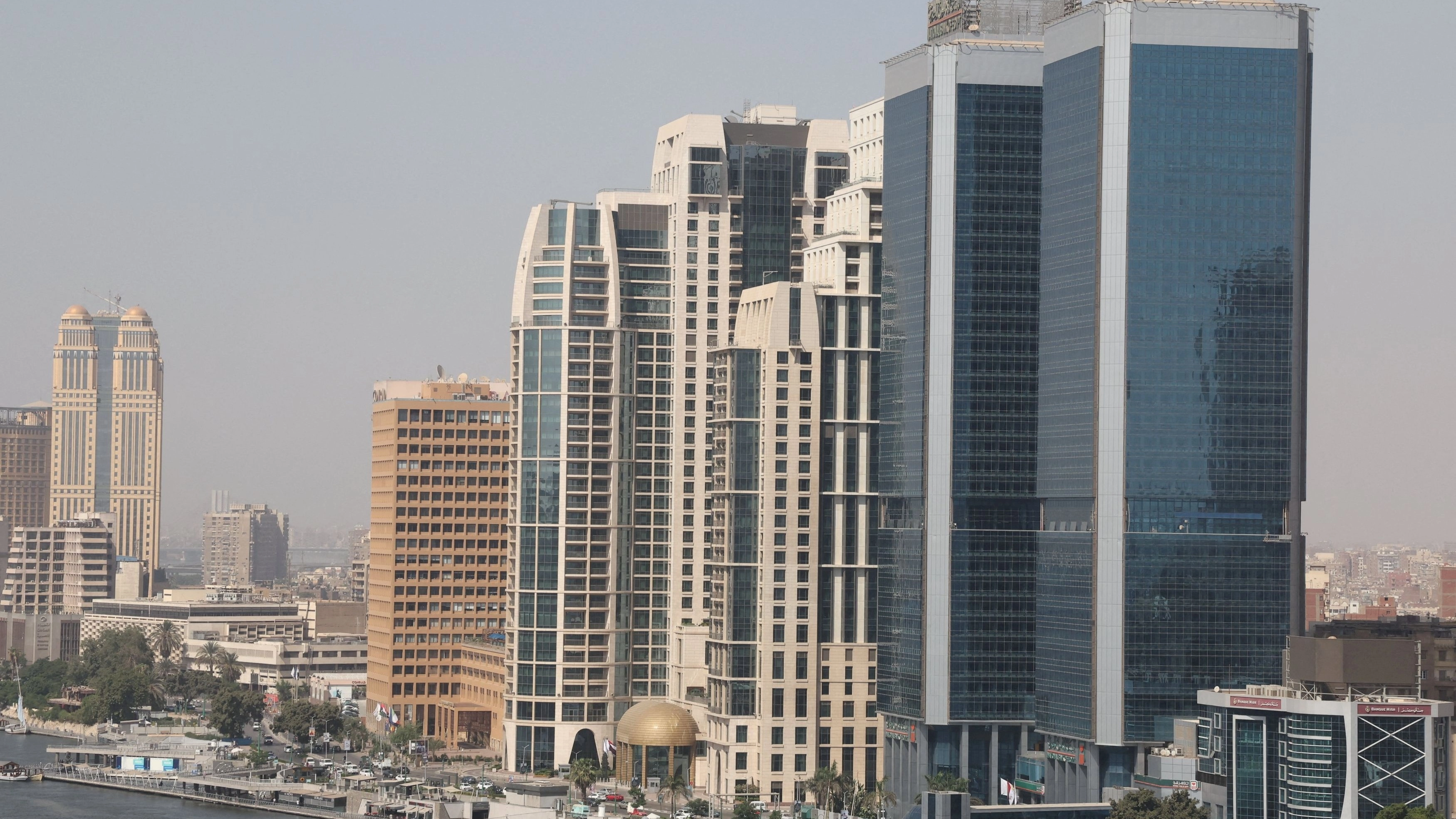 الهبوط مستمر.. سعر الدولار مقابل الجنيه المصري اليوم الاثنين 15 ديسمبر 2025 