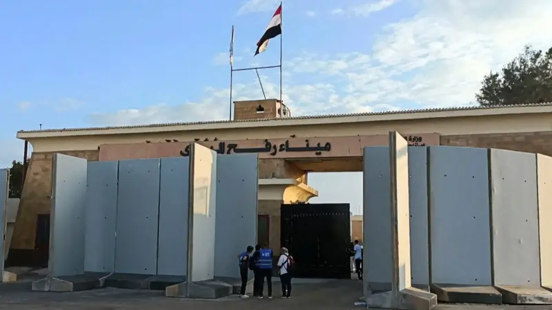 صور - ما حقيقة قصف معبر رفح اليوم؟