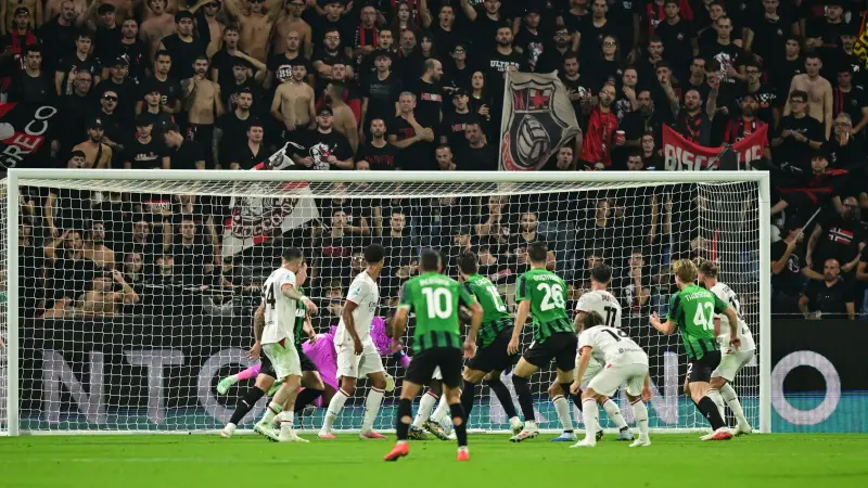 الدوري الإيطالي - ساسولو يوقف ميلان بتعادل مثير