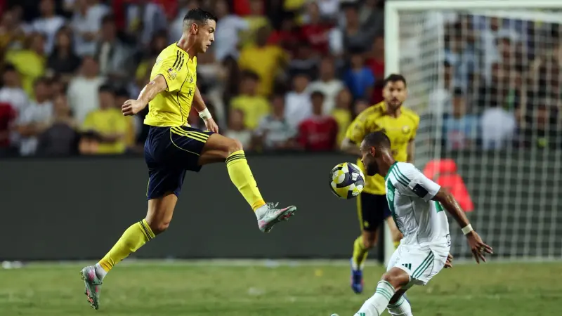 هل يقوم لاعبو النصر بممر شرفي للاعبي الأهلي قبل كلاسيكو الكرة السعودية؟