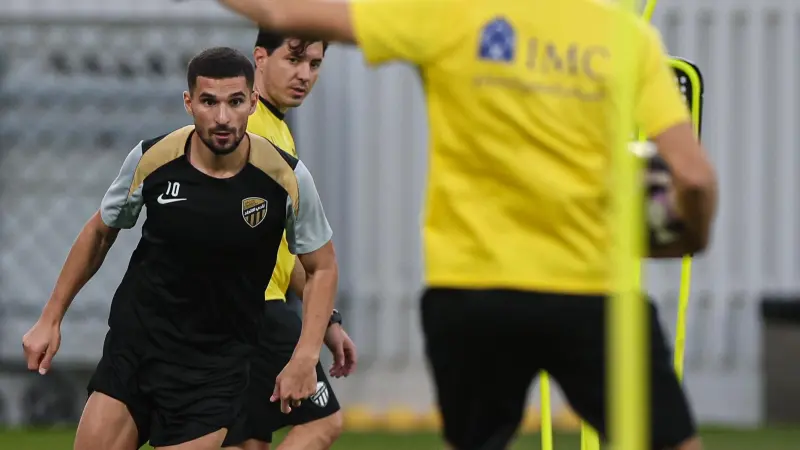 الكرة السعوديّة.. الاتحاد يُجهز عوار لموقعة الهلال في كأس الملك