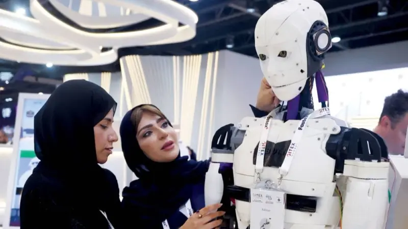 يوم المرأة الإماراتية.. احتفال مستمر لمدة شهر كامل