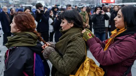 related_news_inside_blogsفيديو - رمز المقاومة.. تضامن واسع مع الكرديات بـ"الضفائر"