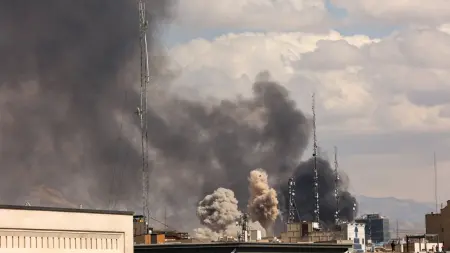 فيديو - دوي انفجارات عنيفة في طهران