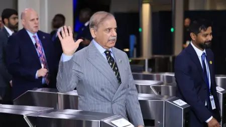 شريف يدعو إلى تنفيذ مذكرة تفاهم إسلام آباد لإنهاء النزاع في إيران