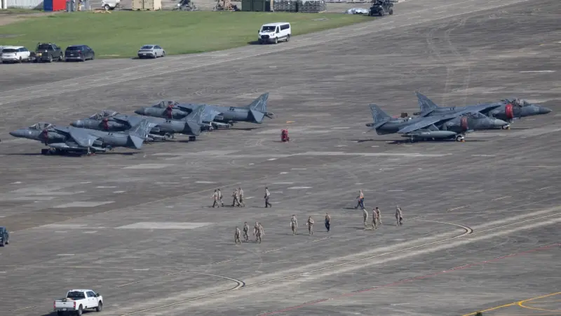 صور الأقمار الصناعية تكشف حجم الحشود العسكرية الأميركية حول فنزويلا