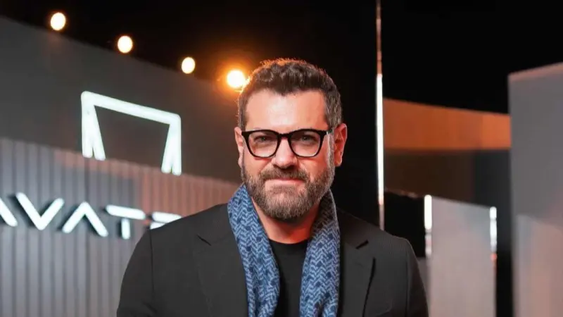 اعتذار عمرو يوسف عن تصريحه الأخير المثير للجدل.. ماذا قال؟