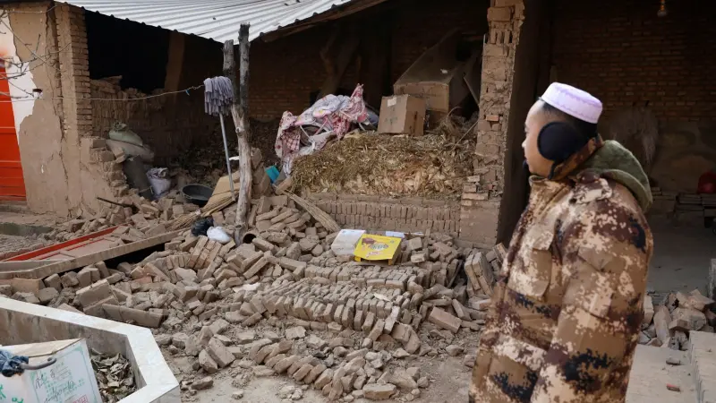 فيديو - 137 قتيلًا في زلزال الصين.. وسرعة قصوى في عمليات الإنقاذ