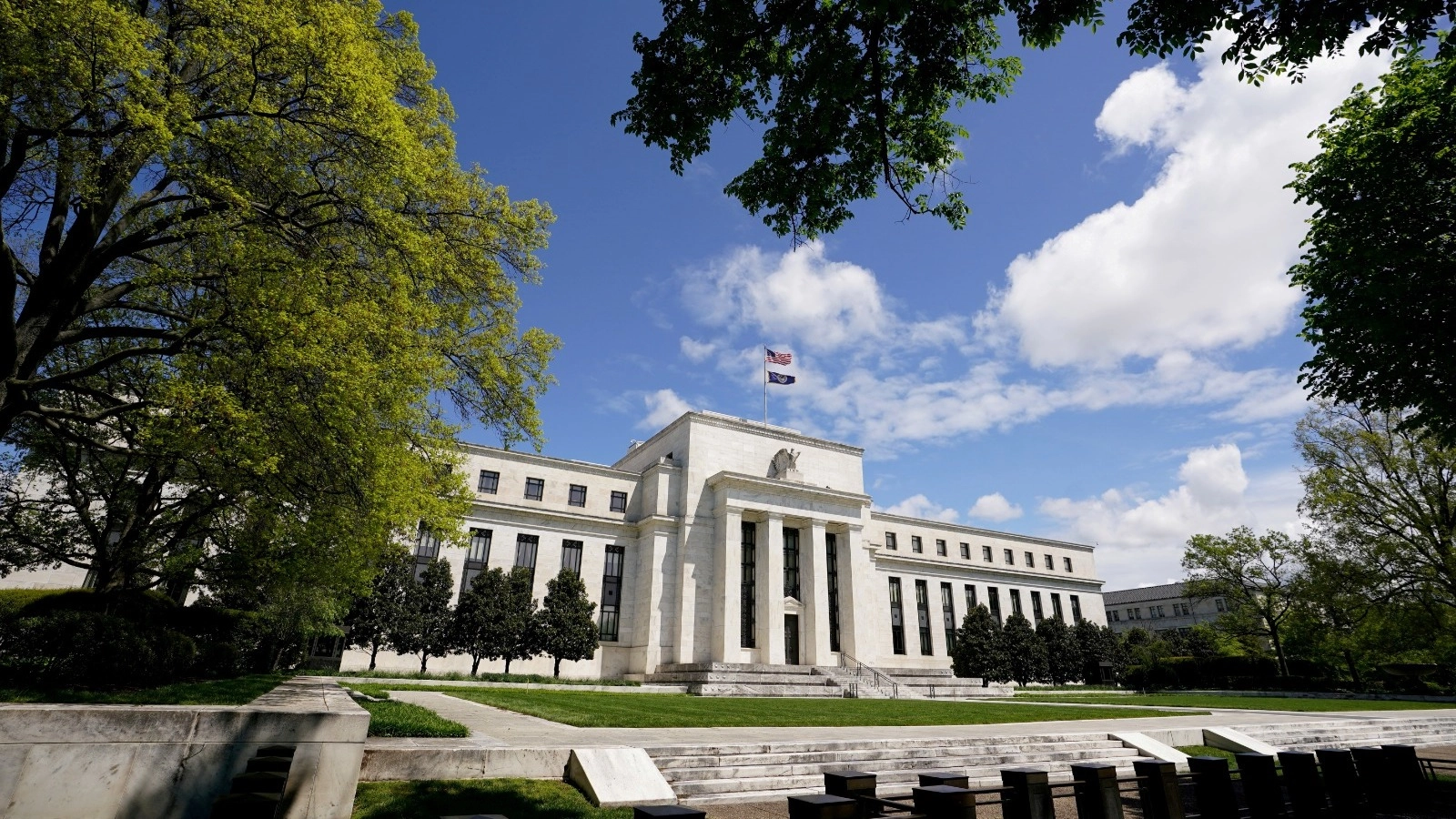 الفيدرالي الأميركي يقرر خفض الفائدة 25 نقطة أساس 