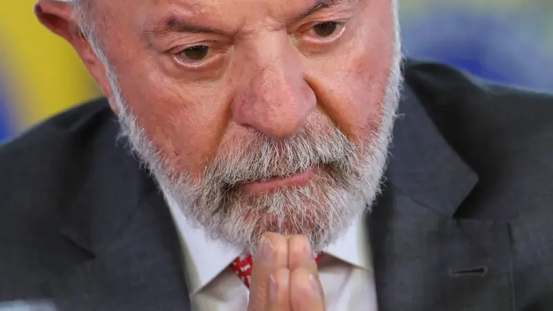 لولا يتعهّد الدفاع عن "سيادة البرازيل" بمواجهة الرسوم الأميركية