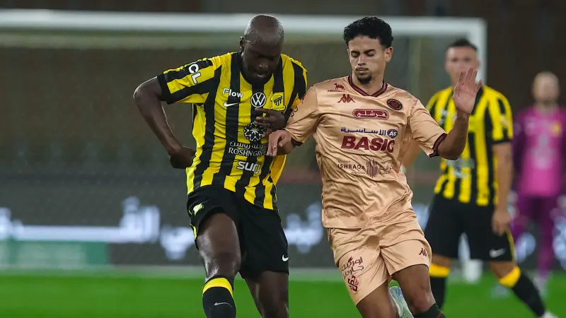 الدوري السعودي - الاتحاد يبتعد عن التأهل لأبطال آسيا للنخبة بتعادل سلبي مع الخلود