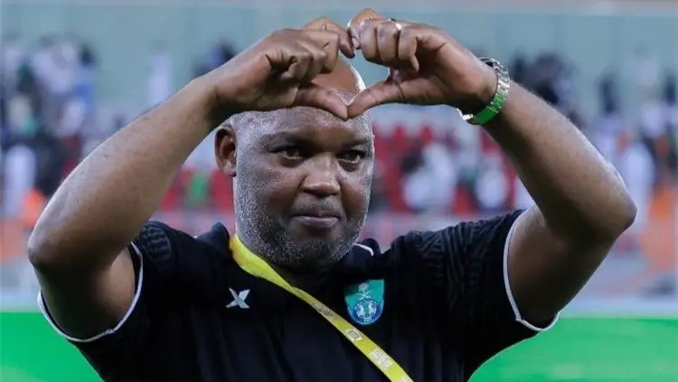 في الإمارات.. بيتسو موسيماني يقترب من العودة إلى التدريب