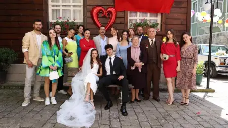 أبطال مسلسل من يقع بنفسه لا يبكي.. ومواعيد العرض