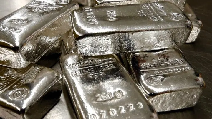 سعر الفضة اليوم في مصر والسعودية يسجل استقرارًا (رويترز) سعر الفضة اليوم في مصر والسعودية يسجل استقرارًا (رويترز)