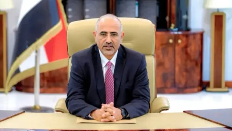 عيدروس الزبيدي يعلن التعبئة الشعبية العامة في جنوب اليمن ويدعو إلى الاستنفار