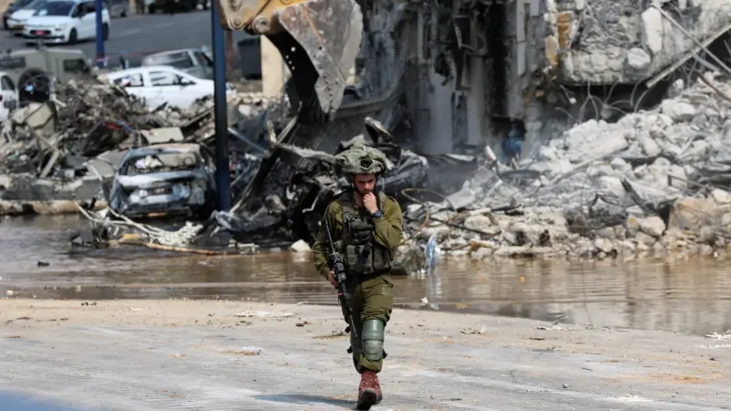 المشهد في أسبوع: هجوم حماس يودي بمئات القتلى الإسرائيليين.. ومونديال 2030 بالمغرب