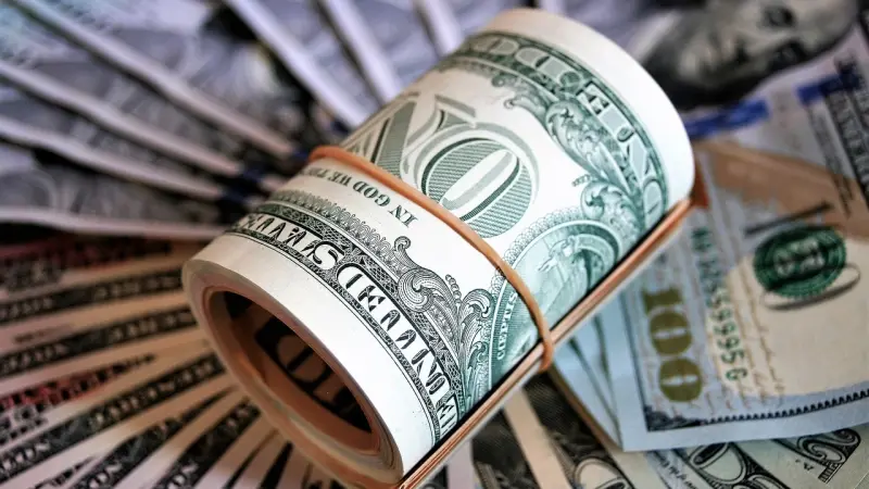 سعر الدولار مقابل الليرة السورية اليوم الأحد 2/8/2026.. تحديثات السوق السوداء