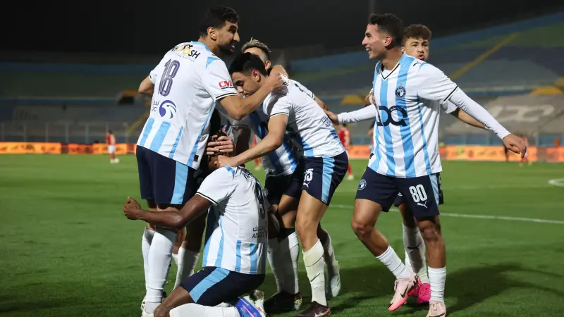 الدوري المصري - بيراميدز يقبل هدية الزمالك ويُسقط الأهلي بـ3 أهداف نظيفة