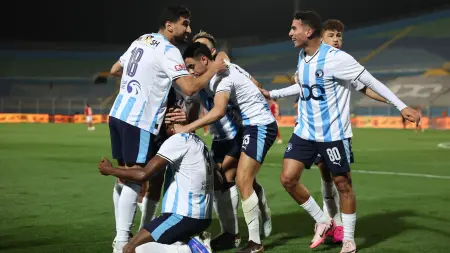 related_news_inside_blogsالدوري المصري - بيراميدز يقبل هدية الزمالك ويُسقط الأهلي بـ3 أهداف نظيفة