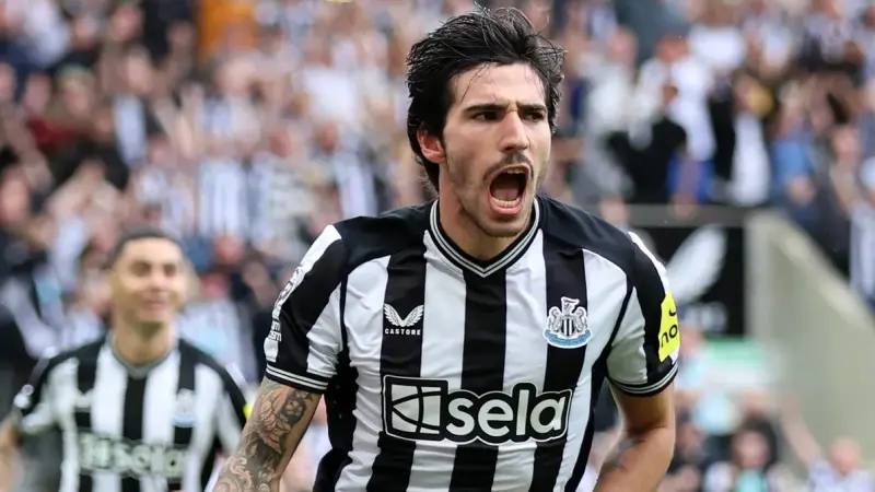 فضيحة المراهنات.. رفع عقوبة الإيقاف عن تونالي