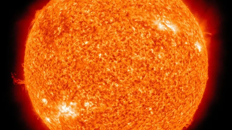 ظاهرة فلكية مقلقة.. رصد توهج شمسي من الفئة العليا