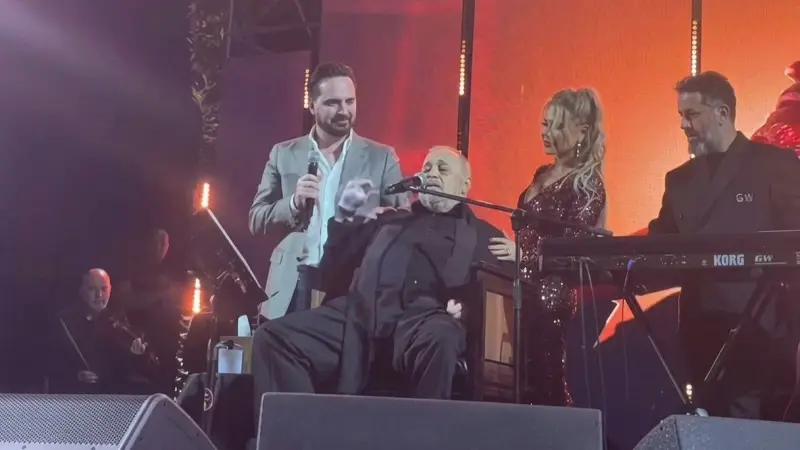فيديو - في العقبة.. وائل جسار يغني لجورج وسوف ونوال الزغبي تحتضنه