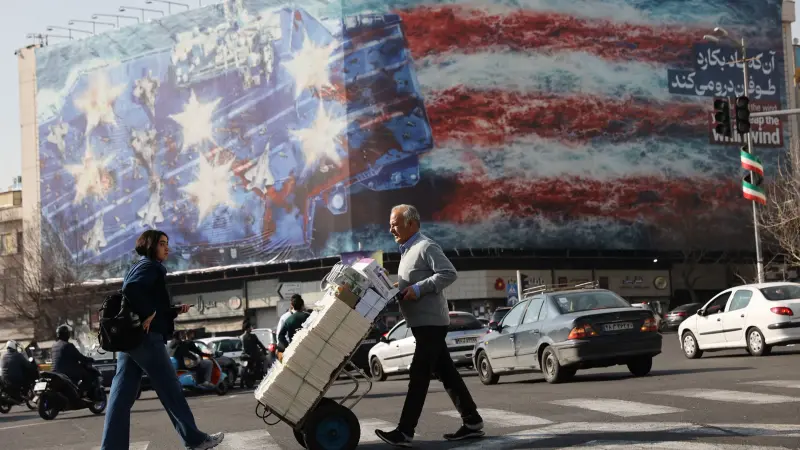 بعد تهديدات ترامب.. سكان طهران يستعدون لأسوأ السيناريوهات