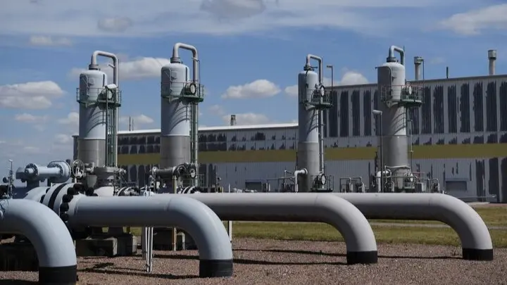 خطط بديلة.. الخليج يتحرك لتقليص الاعتماد على هرمز