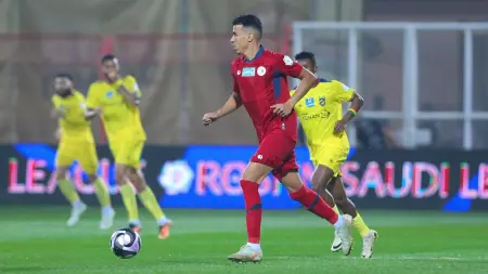 related_news_inside_blogsفيديو - إصابة جمال حركاس الخطيرة تتسبب في لحظات من الذعر في الدوري السعودي