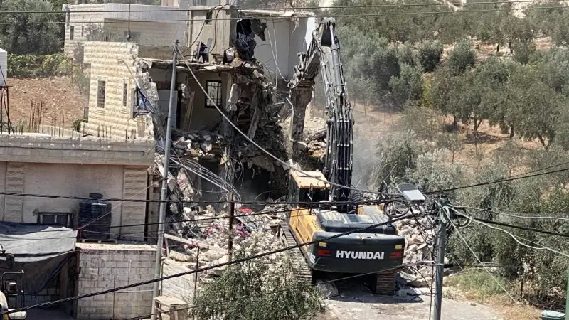 السلطات الإسرائيلية تهدم 14 منزلا في القدس