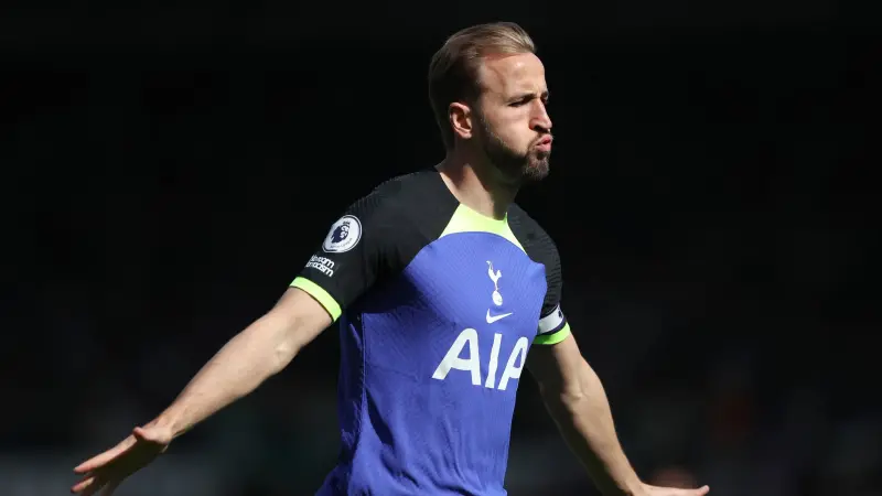 ما بين بايرن ميونيخ وتوتنهام.. هاري كين مُنفتح حول مستقبله