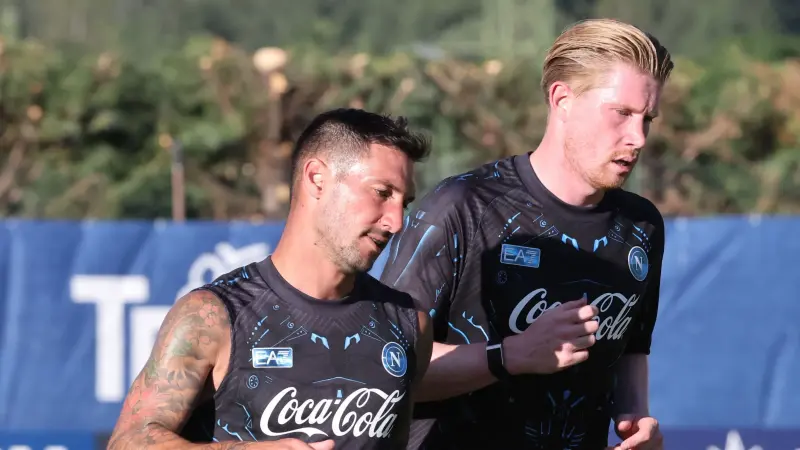 القنوات الناقلة لمباراة نابولي اليوم ضد ساسوولو في الدوري الإيطالي مع الموعد والتشكيلة