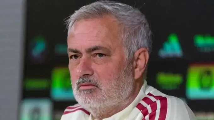 الكلاسيكو - مورينيو يرد على فيرمين لوبيز: أمور أخرى تتعبنا تستمر في الحدوث